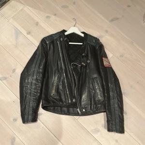 Läderjacka  - Helt okej skick, äkta läder 