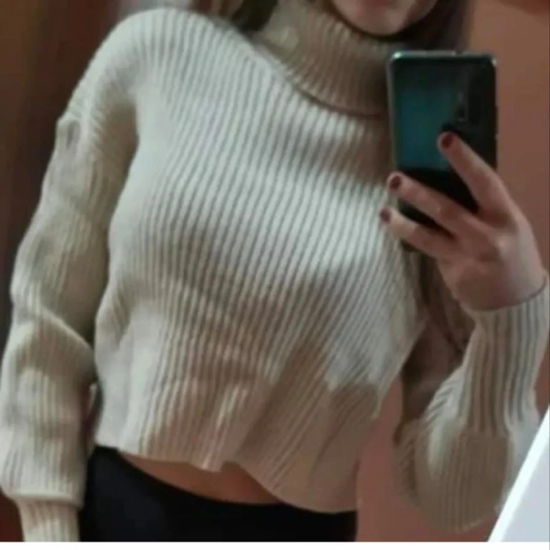 Stickad croppad tröja - 90