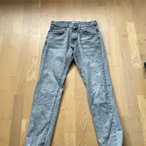 Säljer feta woodbird jeans i nyskick som inte kommer till användning