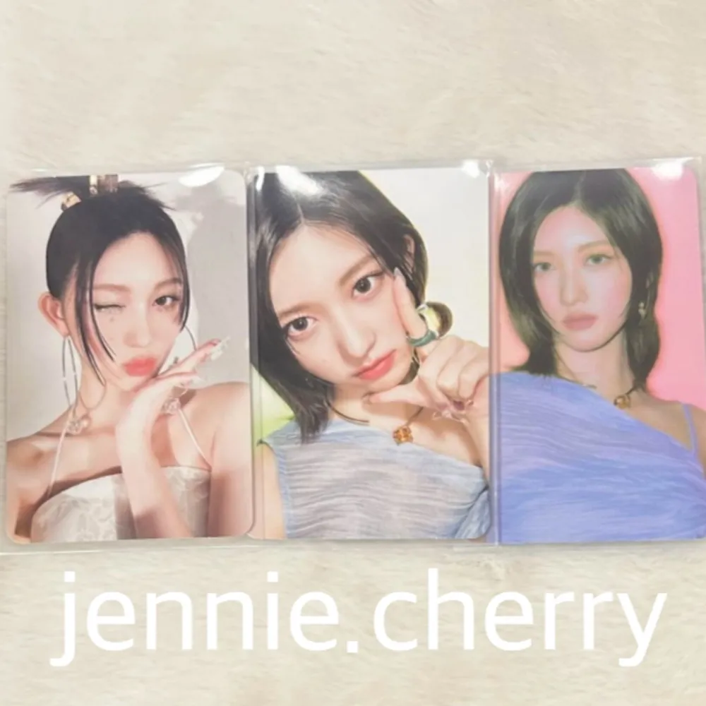 hej, hej! vill byta dessa gaeul photocards mot yujin eller rei version, status:✅✅✅. Accessoarer.