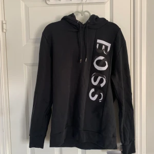 Hugo boss hoddie - Bra skick kan även tänka mig byte 