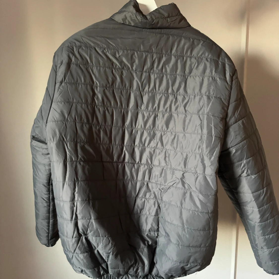 Grå jacka🤍🤍 - 90