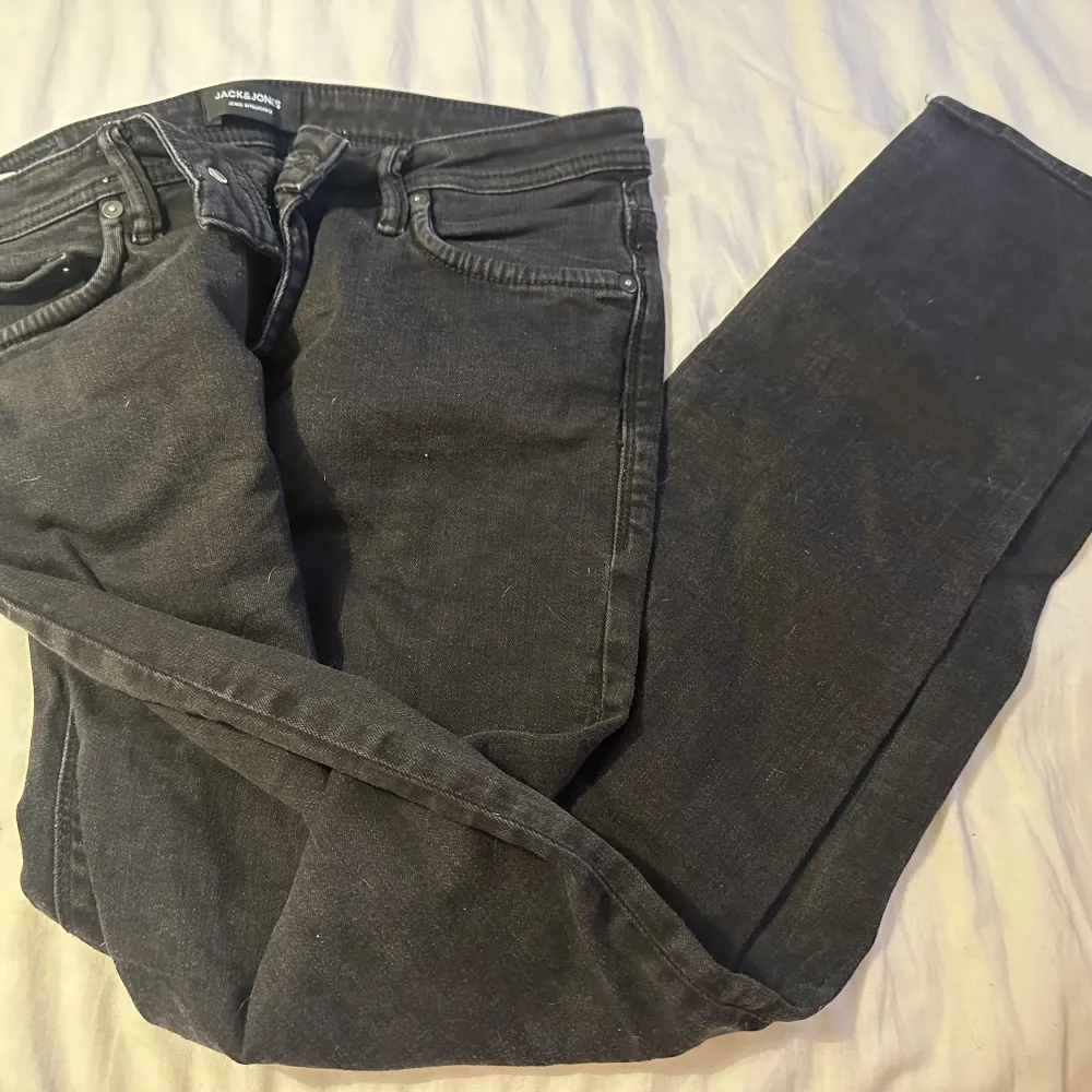 jack n jones jeans min kille inte använder🖤 stl M(?), 500kr . Jeans & Byxor.