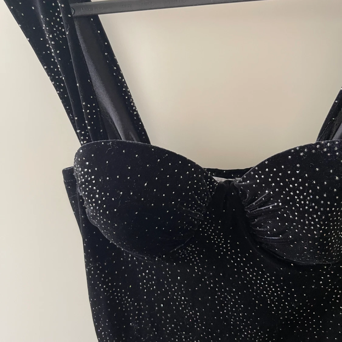 Supersnygg glittrig topp - 90