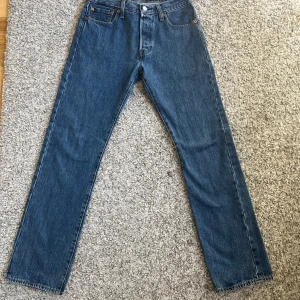 Levis jens - Levis jeans i topp skick  Storlek 30 32