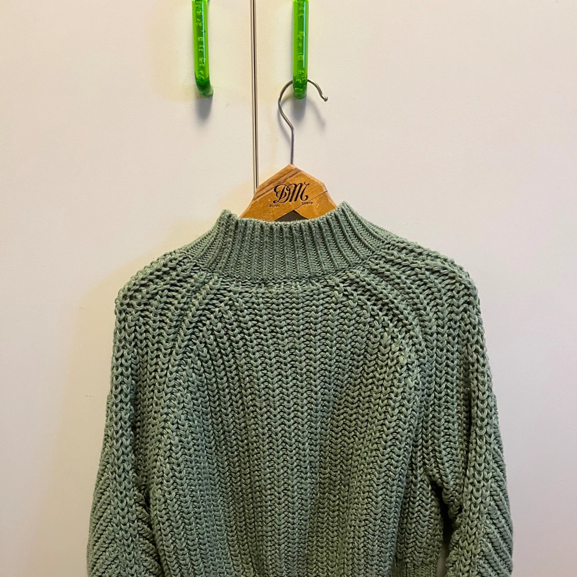 Grön stickad tröja - 92