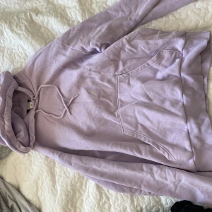 Hoodie - Lila Hoodie XXS men passar XS och S 🥰