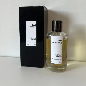 Mancera Cedrat Boise 120ml - 110/120ml Mancera cedrat boise Helst byten mot parfymer Skriv om ni har frågor!
