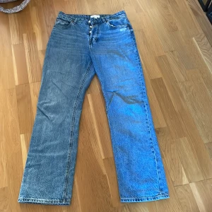 Jeans  - Raka jeans fina 