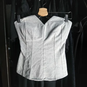 Grå korsett - Inte använd! Passar storlek Xs och S🥰Från intimissimi!