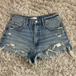 Jeans shorts zara - Jätte fina jeans shorts från zara❤️