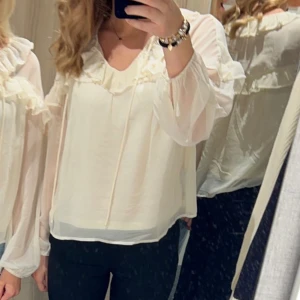 så fin blus  - så fin blus från cassels, köpt för 399