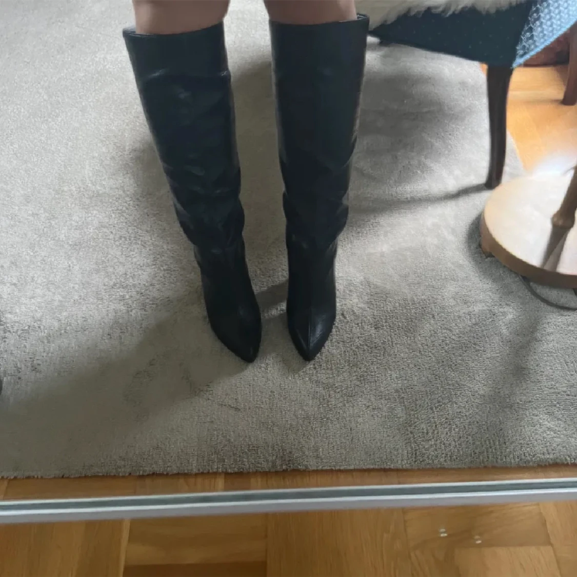 Svarta högklackar  - 92