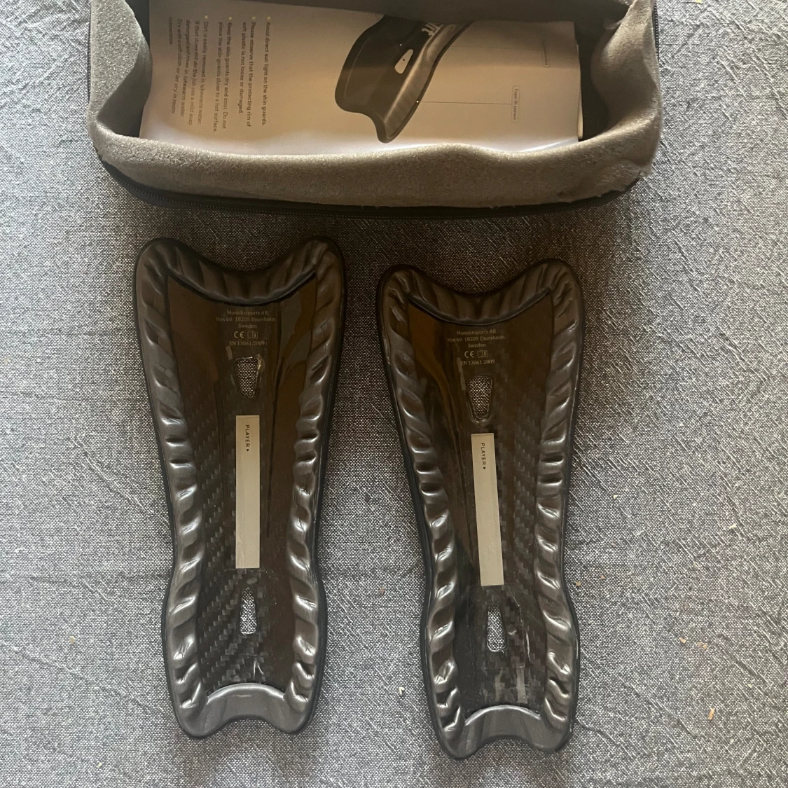 Fotbolls benskydd Monolit - 91