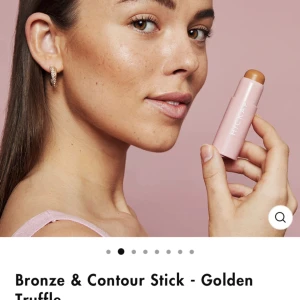 Säljer contour stick  - Aldrig använd bara testad på hand. 