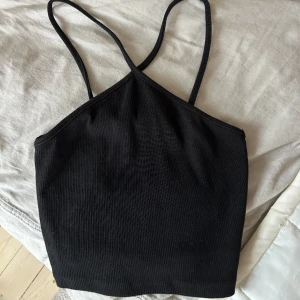 Zara topp - Zara topp i jättebra skick nästan aldrig använd, super stretchig i materialet
