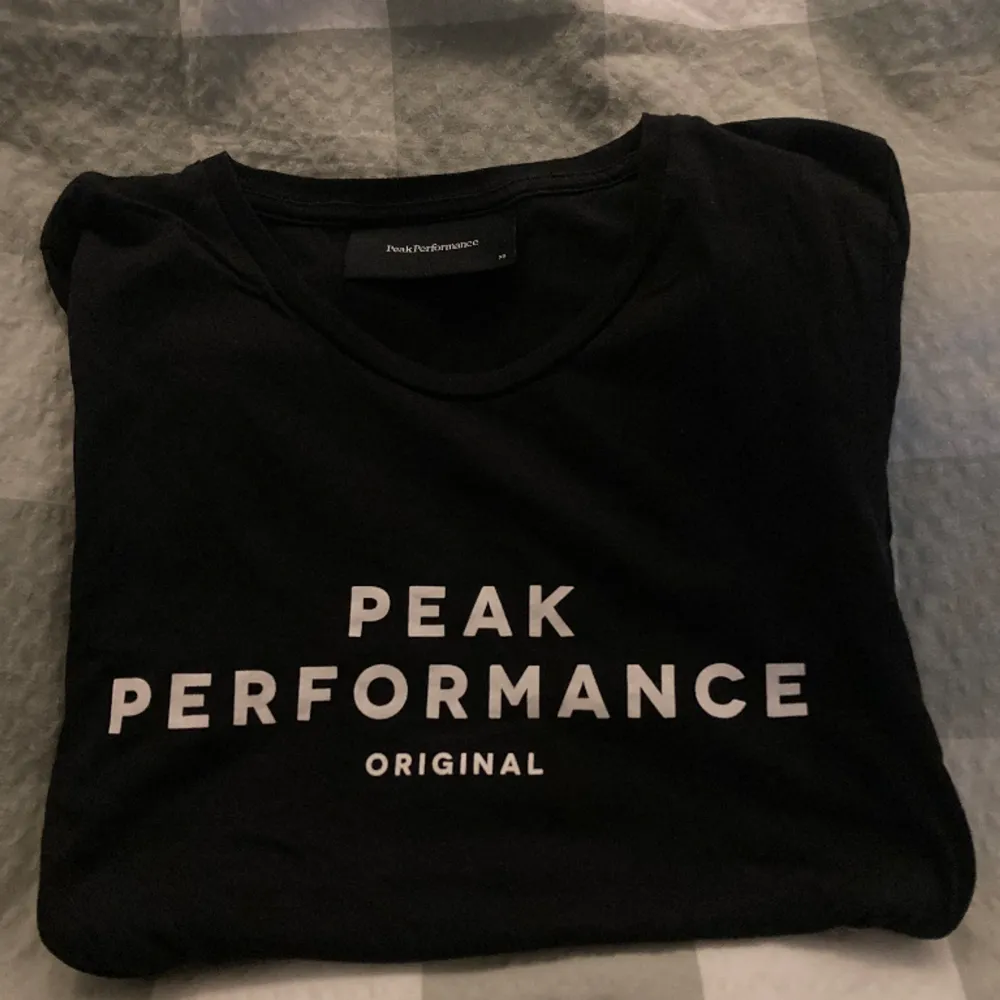 Peak performance t Shirt strl xs. T-shirts.