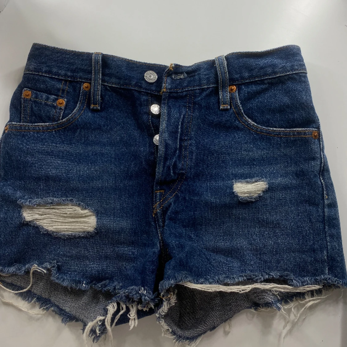 Levis shorts - 90