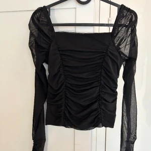Svart topp - Strl s