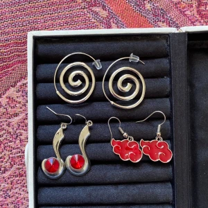 Paket tre par örhängen vintage stil  - Priset för alla, säljs inte separat