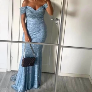 Festklänning - Storlek 34/36