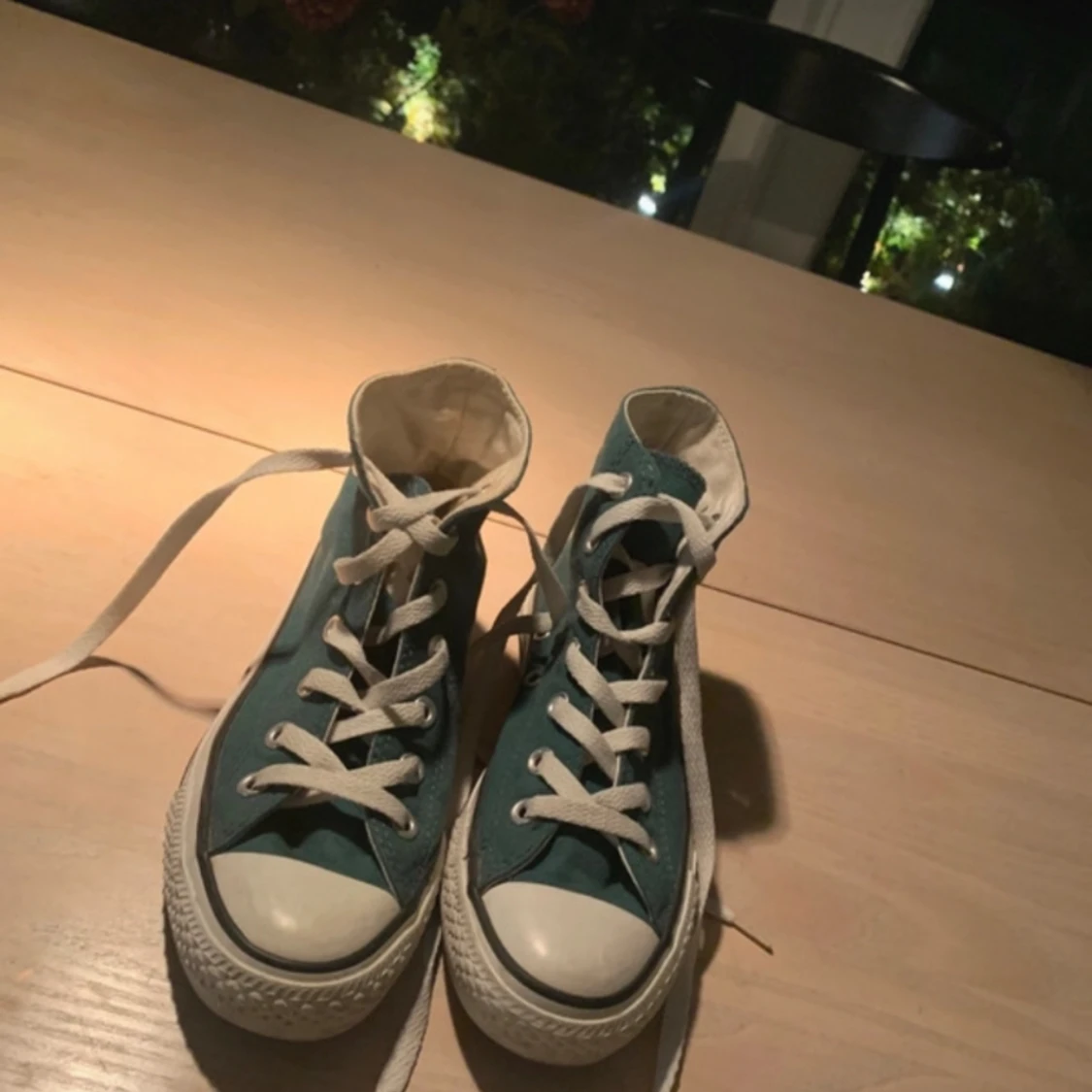 Mörkgröna Converse 