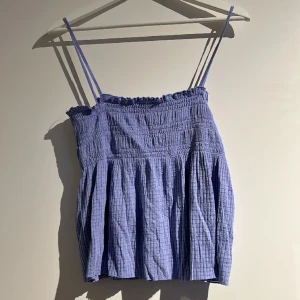 Mango topp - Lila söt topp från mango