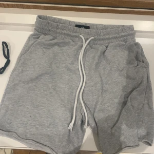 Mysiga shorts från HM - Mjukis shorts från Hm Storlek S Bra skick :) 