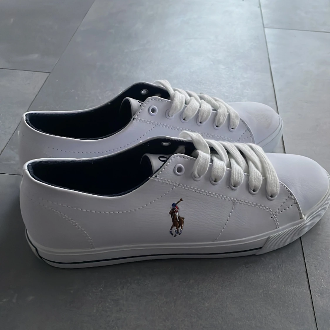 Vita Ralph lauren skor