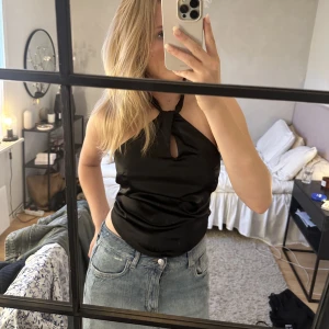 Gina topp - Säljer denna super fina topp från Gina! Aldrig använt (så ny skick) hör av er vid intresse. 🤩🤩🤩