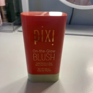 Pixi blush - Säljer min pixi blush jag fick förre veckan som endast är testad på handen❤️ har flera andra så säljer denhär❤️