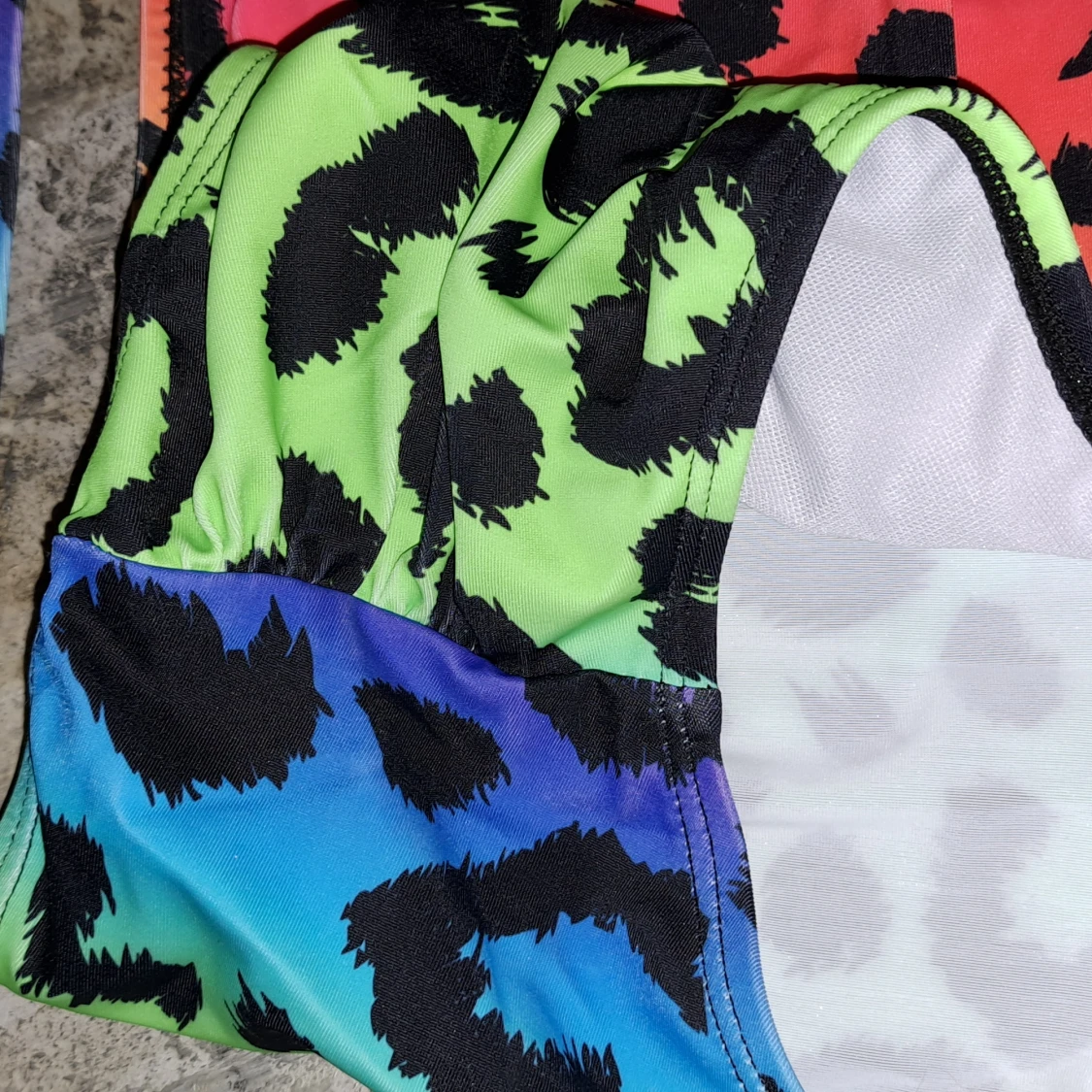 Färgglad bikini,ny - 90