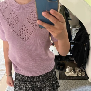 Stickad kortärmad - Så söt stickad tröja som är perfekt till sommaren 💟 aldrig använd, köpt i Spanien 