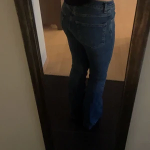 Gina jeans - Jätte snygga bootcut jeans från Gina, använda typ 10 gånger så som i nyskick 💓