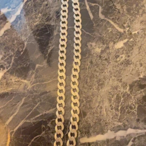 925 silver halsband  - Tjena säljer nu min silver kjedja stämplat me 925 så de är äkta silver priset är inte hugget i sten 