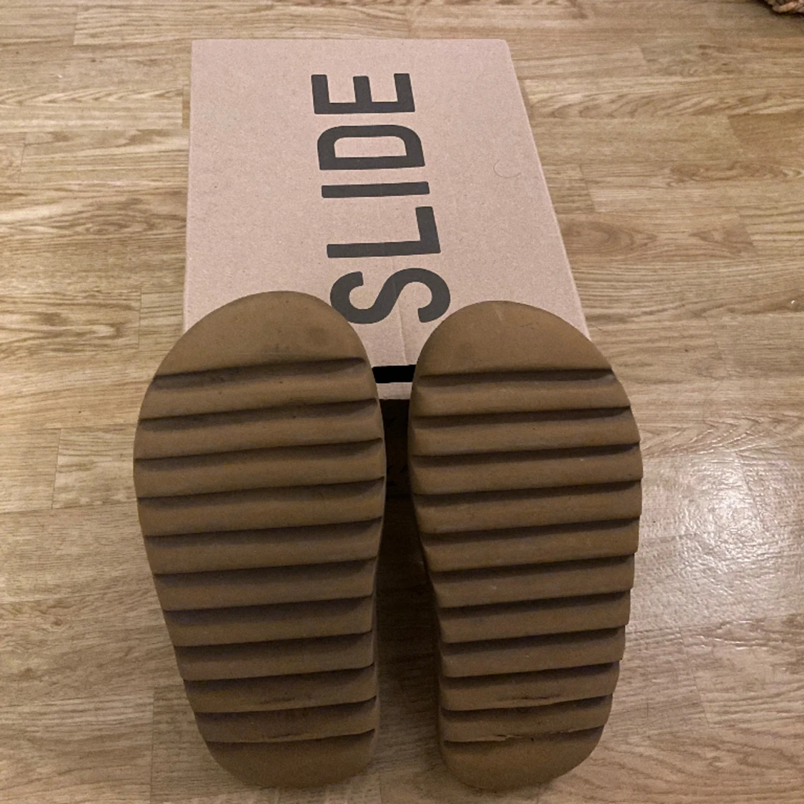 Yezzy slide ochre  - 91