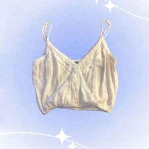 Sommar Linne - Ett luftigt och bekvämt linne perfekt för sommar/vår ☀️🌸 Märke: H&M 👕 Storlek: XS 😻 Skriv för fler bilder/information eller vid intresse <3 ⭐️
