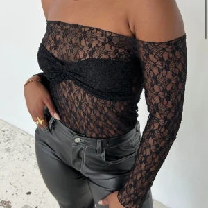 Designbysi topp - Använd 1 gång. Storlek Xs/s. 