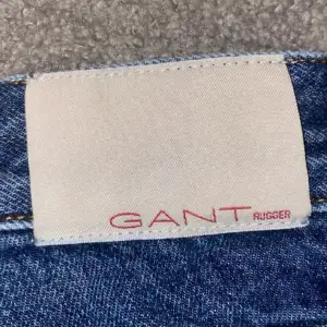 Fina Gant jeans! Säljer åt mig bror💕bara att höra av dig om du är intresserad och pris går att diskutera🤗