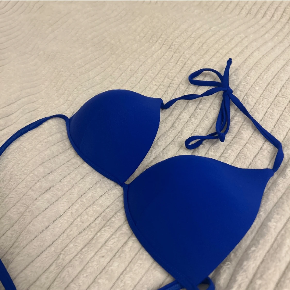 Blå bikinitop - 90