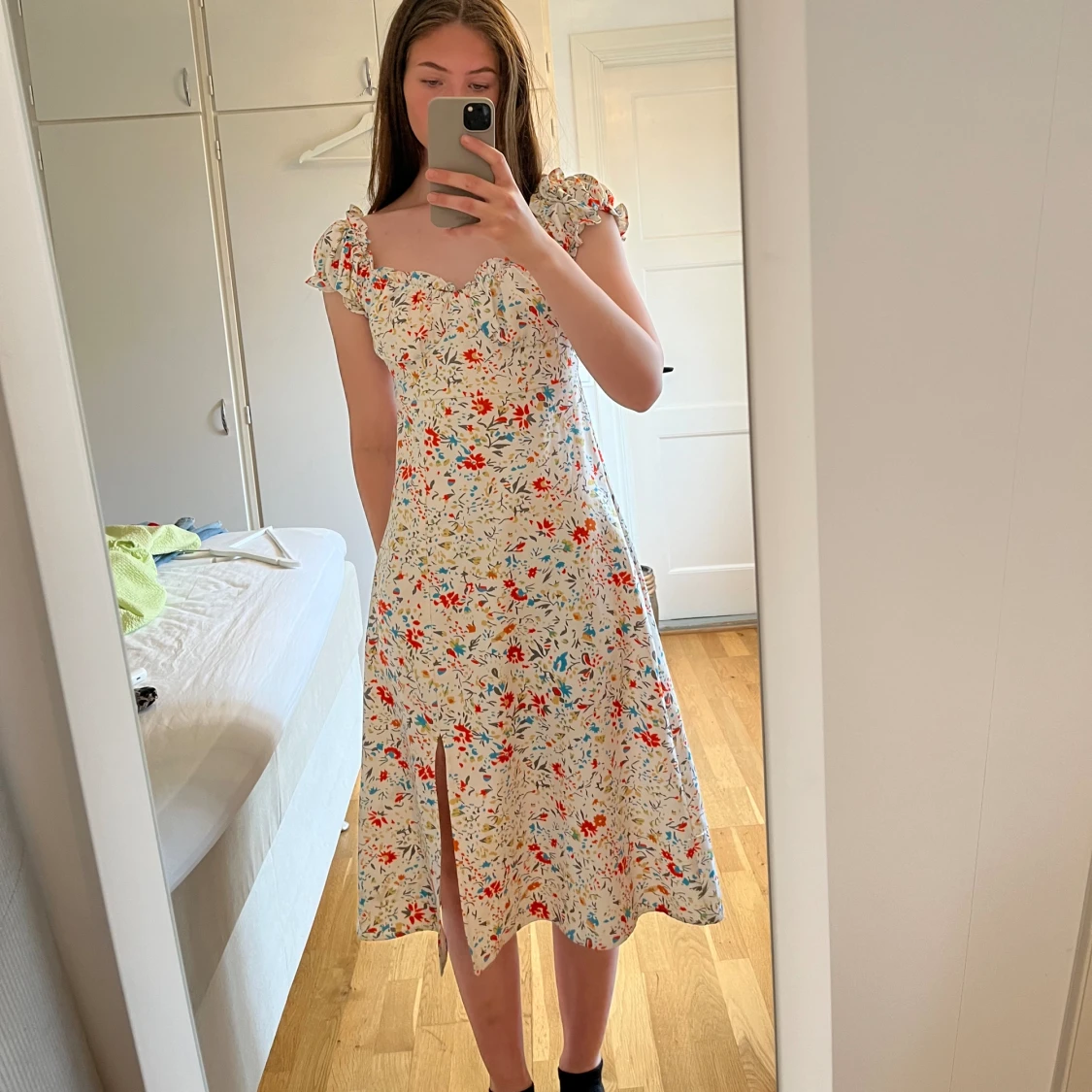 Söt blommig klänning - 91