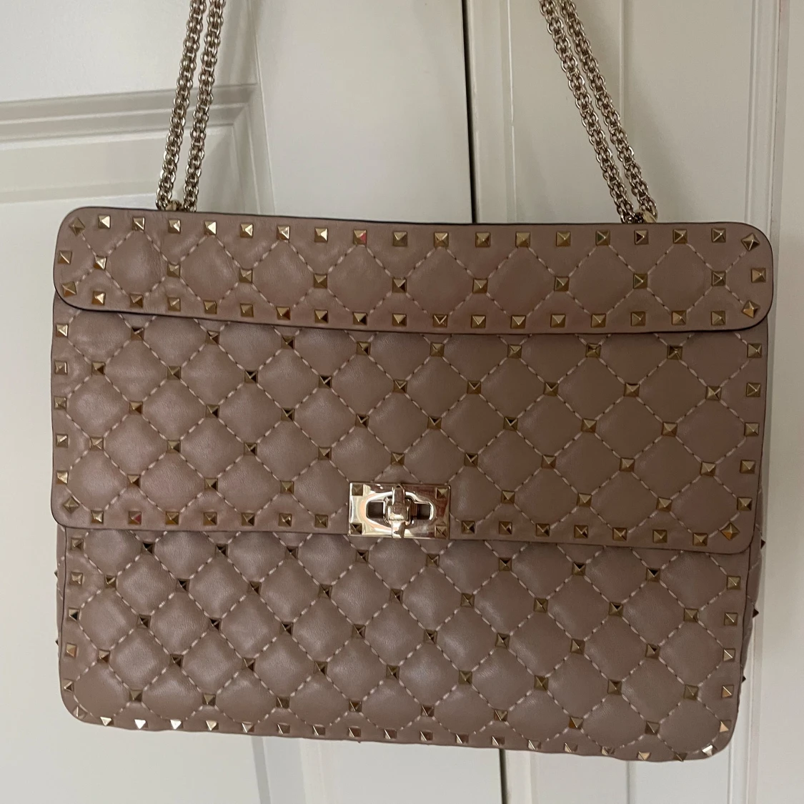 Valentino garavani väska 