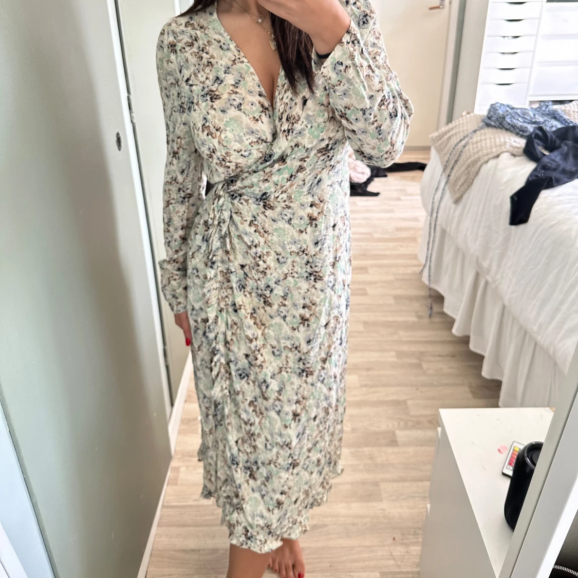 Lång omlottklänning