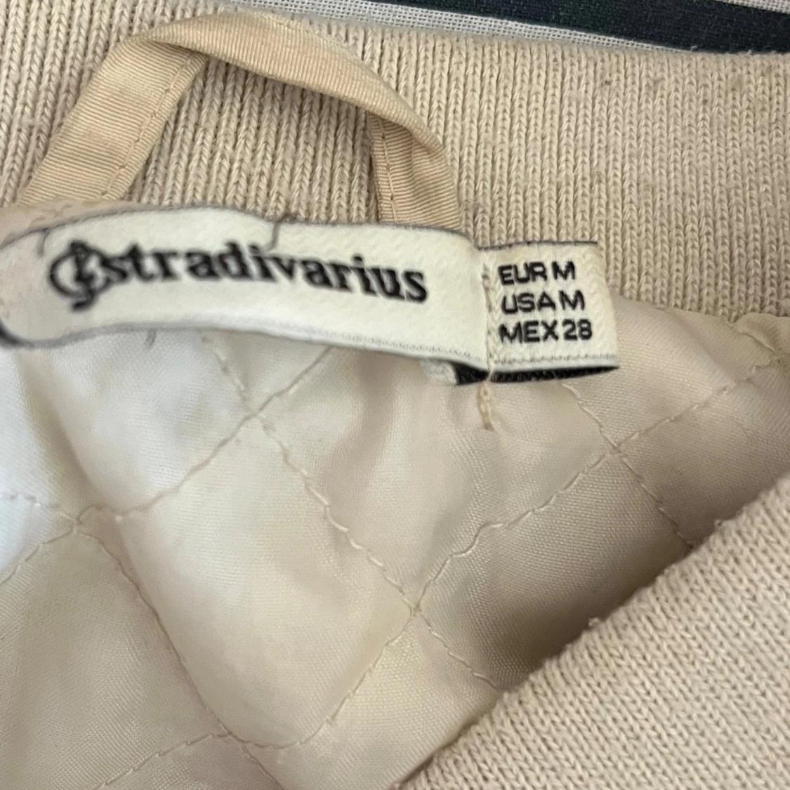 Beige Bomberjacka - 93