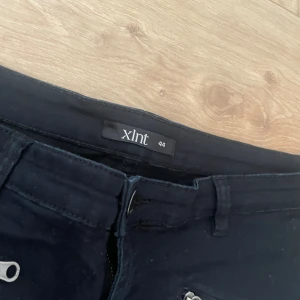Svarta jeans  - Bra skick