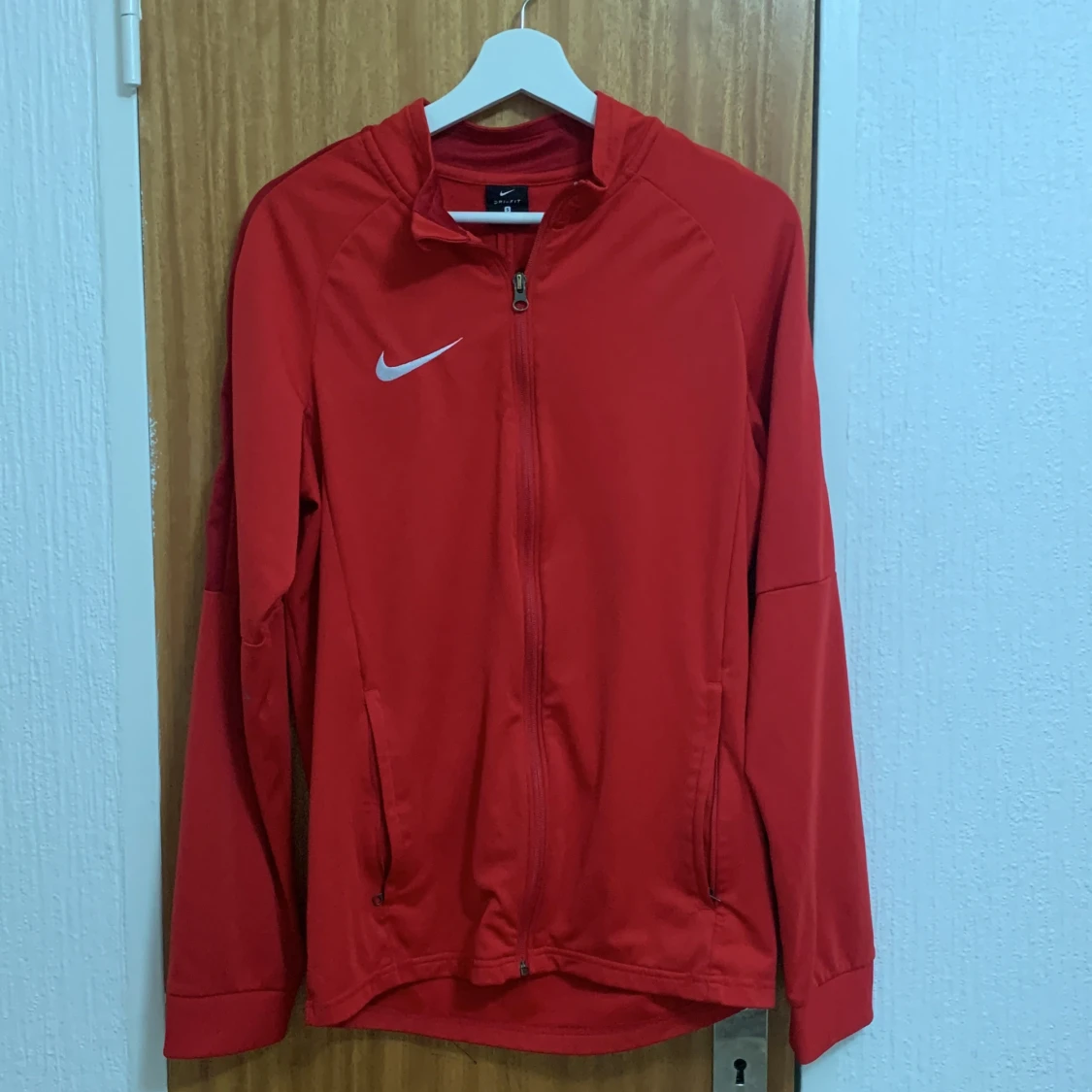 Nike Träningskofta - Perfekt för Dina Träningspass! - 90