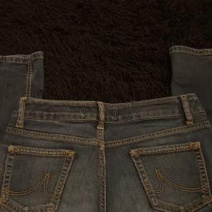 Snygga lågmidjade ltb jeans! Straight modell, säljer pga för små💕 hör av dig om frågor!