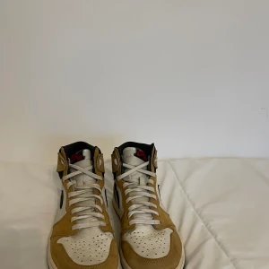 Nike air jordan 1 - Storlek 42. Använt skick 
