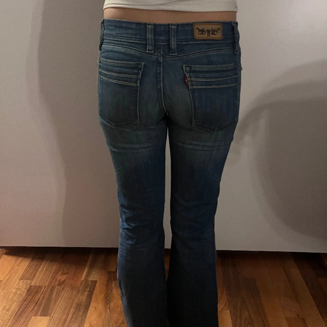 Lågmidjade bootcut levi’s jeans - 91