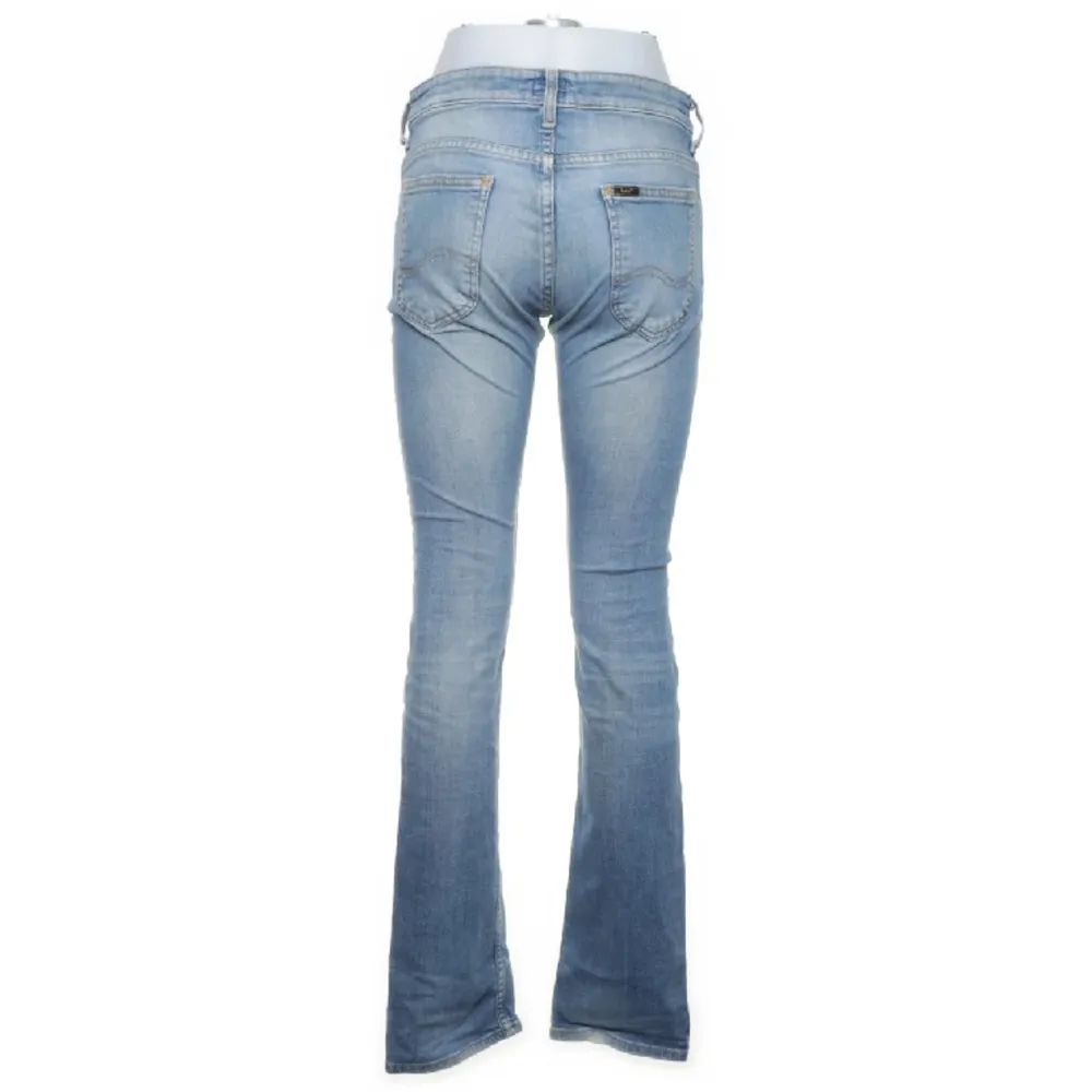 Lågmidjade jeans från Lee i bra skick utan några defekter! 😍. Jeans & Byxor.
